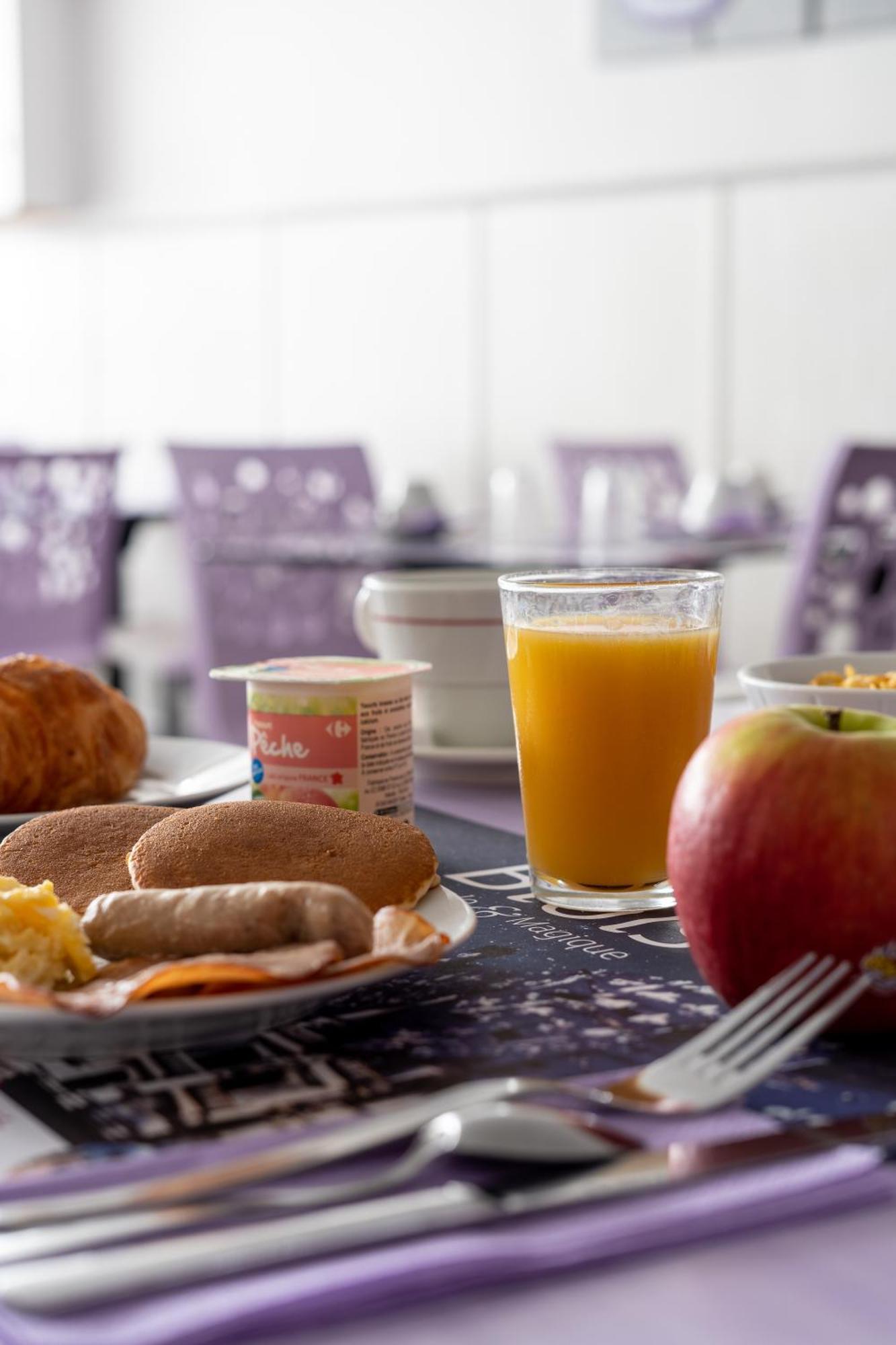 Hotel - Restaurant Saint Jacques بلْوا المظهر الخارجي الصورة