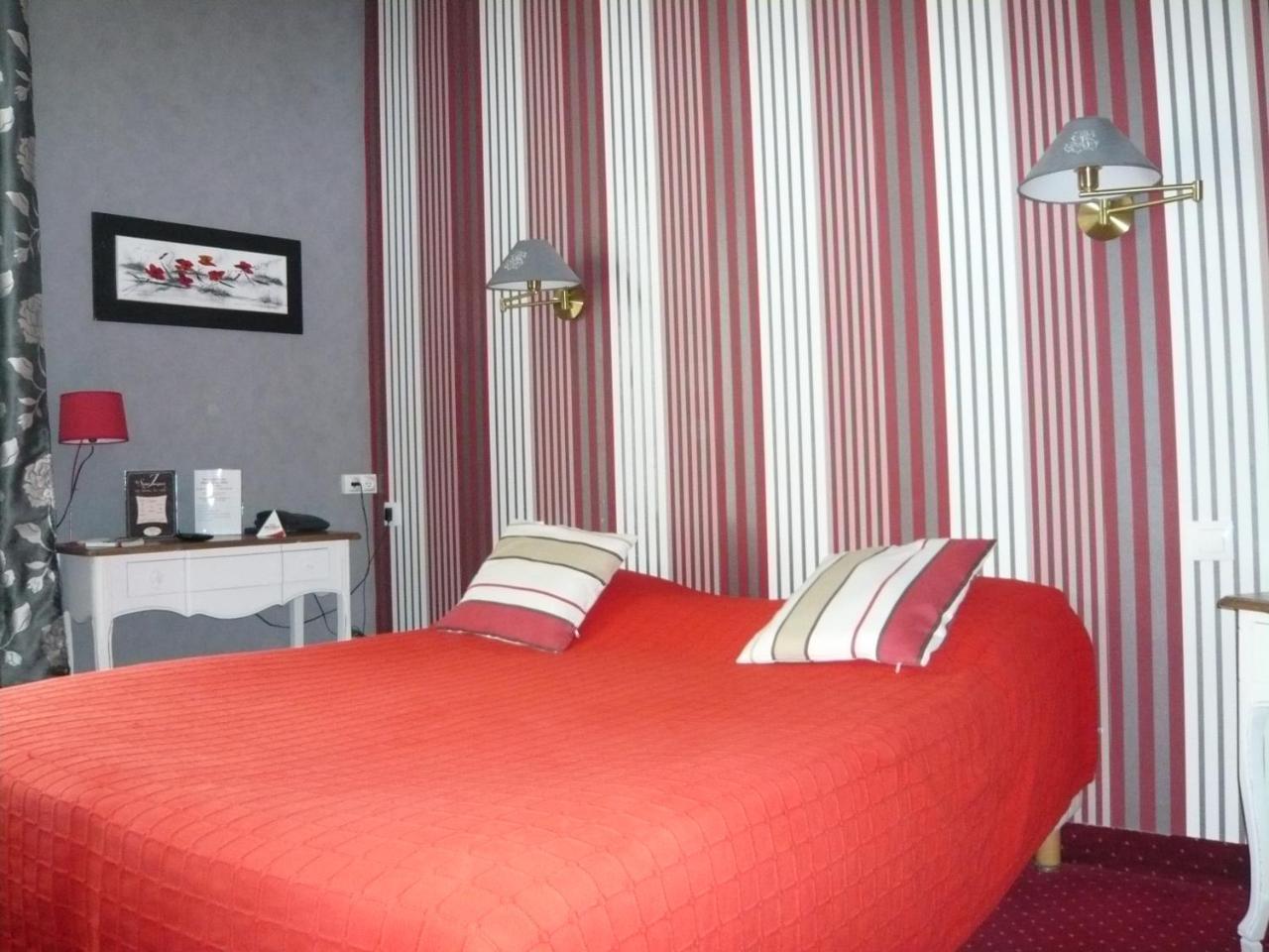 Hotel - Restaurant Saint Jacques بلْوا المظهر الخارجي الصورة
