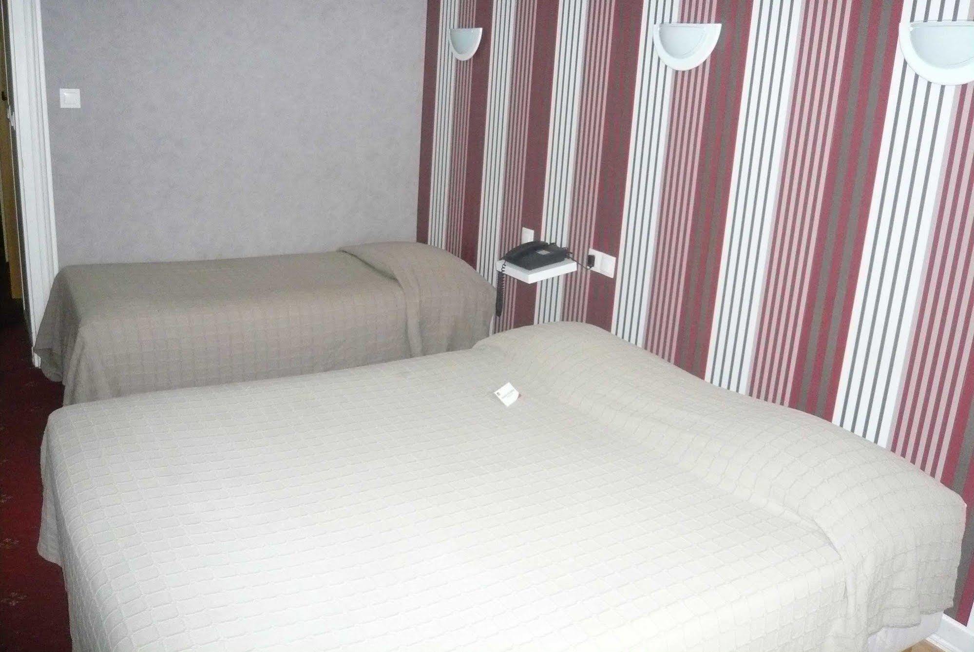 Hotel - Restaurant Saint Jacques بلْوا المظهر الخارجي الصورة