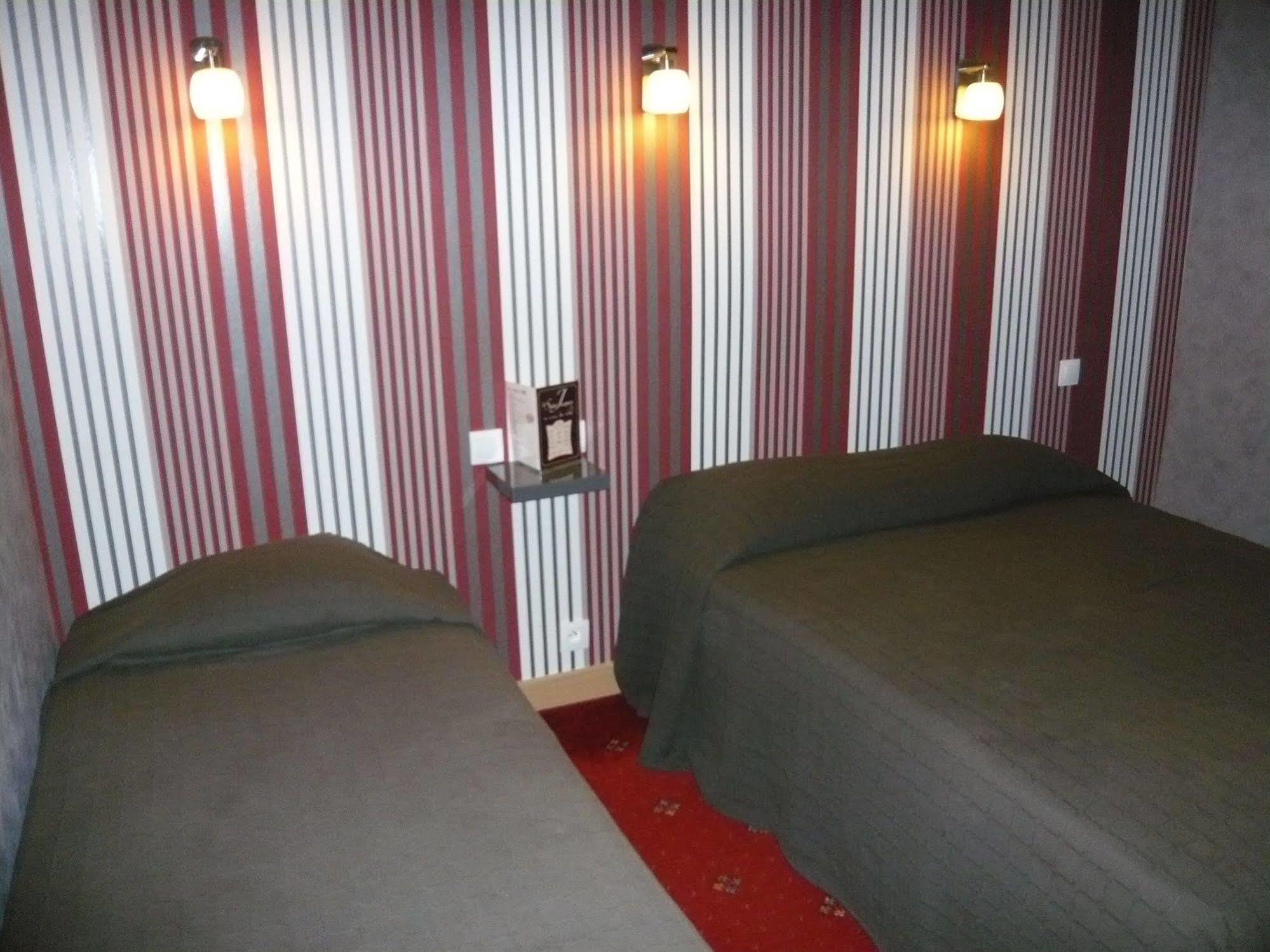 Hotel - Restaurant Saint Jacques بلْوا المظهر الخارجي الصورة